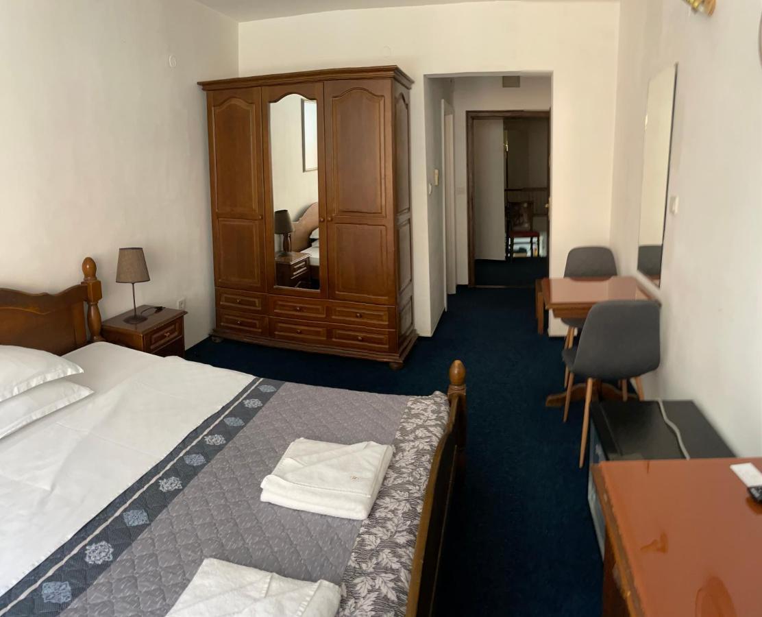 Hotel Rotasar صوفيا المظهر الخارجي الصورة